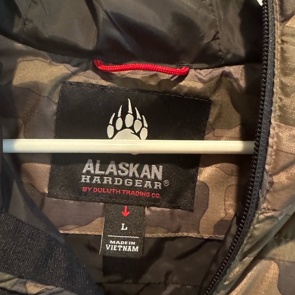 Duluth Trading Alaskan HardGear Men´s Large Camo Puffer Full Zip - Picture 3 of 4